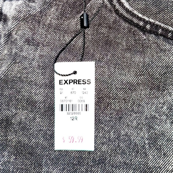 EXPRESS NWT Distressed Denim Black Jeans - Picture 4 of 7